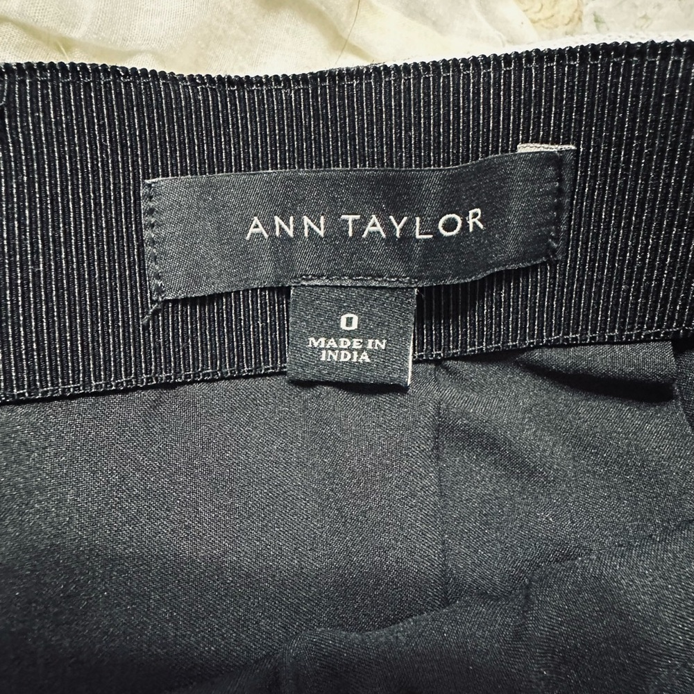 Ann Taylor Zebra Pencil Skirt 0 🖤 - Picture 8 of 10